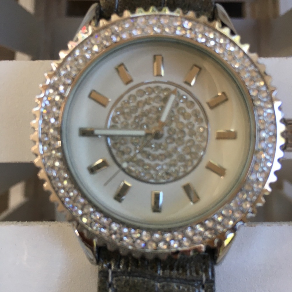 Chico’s Grey Watch